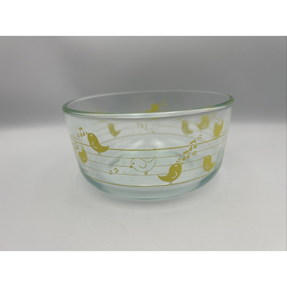 Vintage Pyrex 1 Quart  4 Cup Bowl Yellow Birds Musical Notes Music Gold No Lid